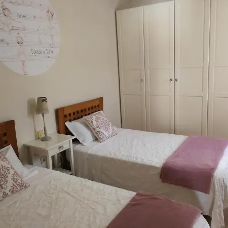 Adosado En * Κόστα Κάλμα