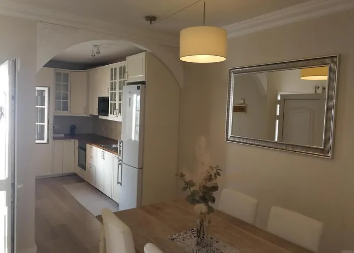 Semesterbostad Adosado En *